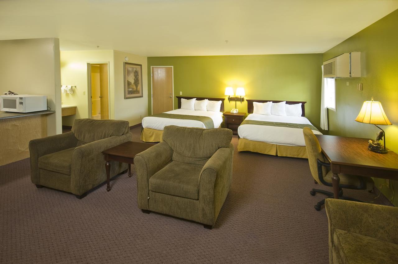 Super 8 By Wyndham Mccall Esterno foto